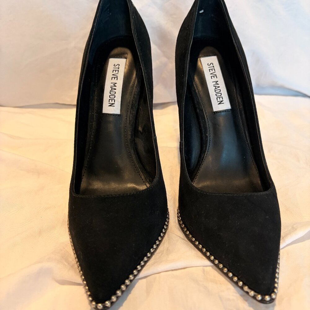 NWT  Classic Black Suede Heels